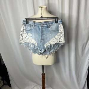 Free People We The Free Lace Distressed Denim Shorts Size 30